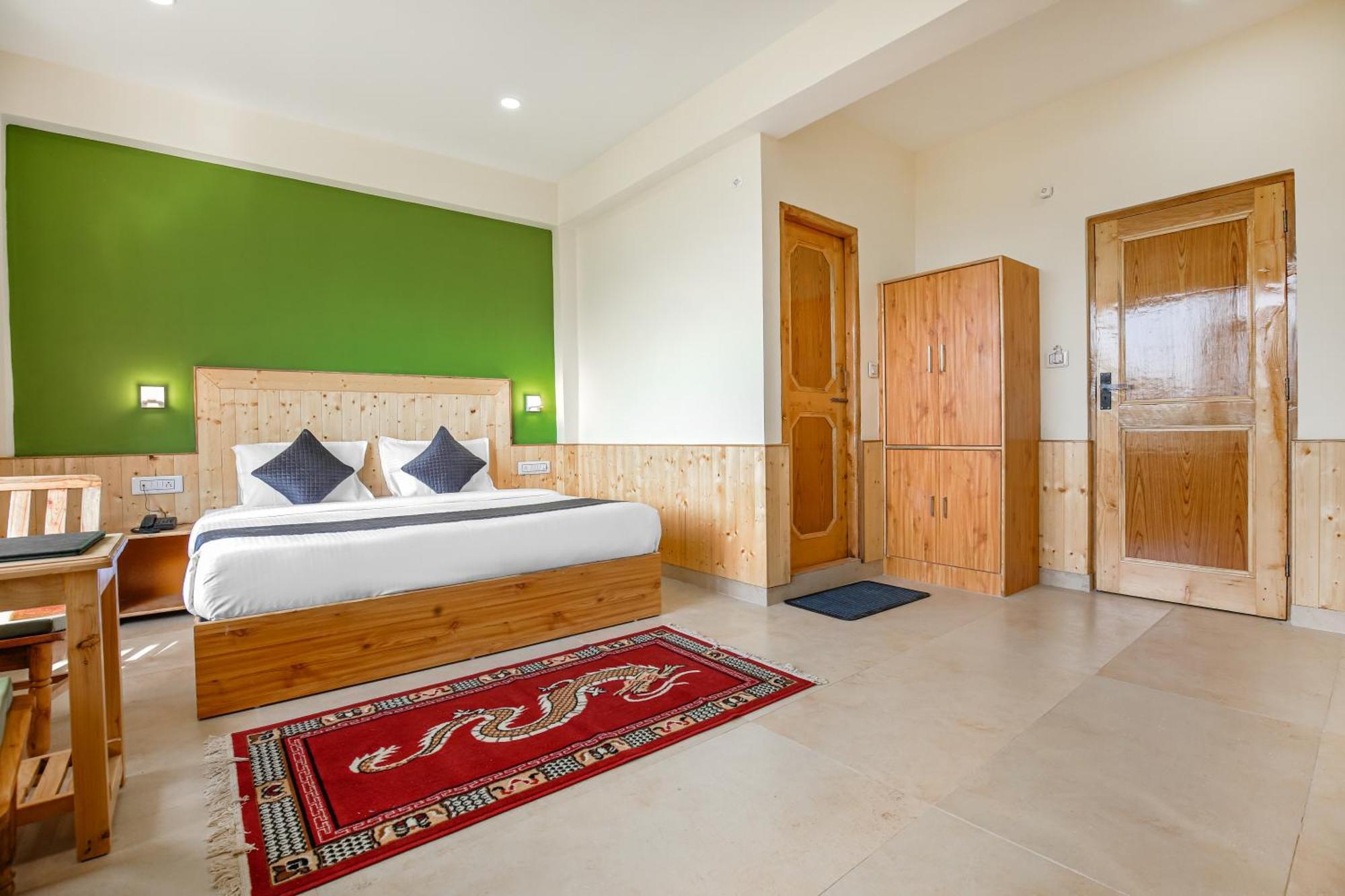 Dev Rising Heart Hotel Manali (Himachal Pradesh)