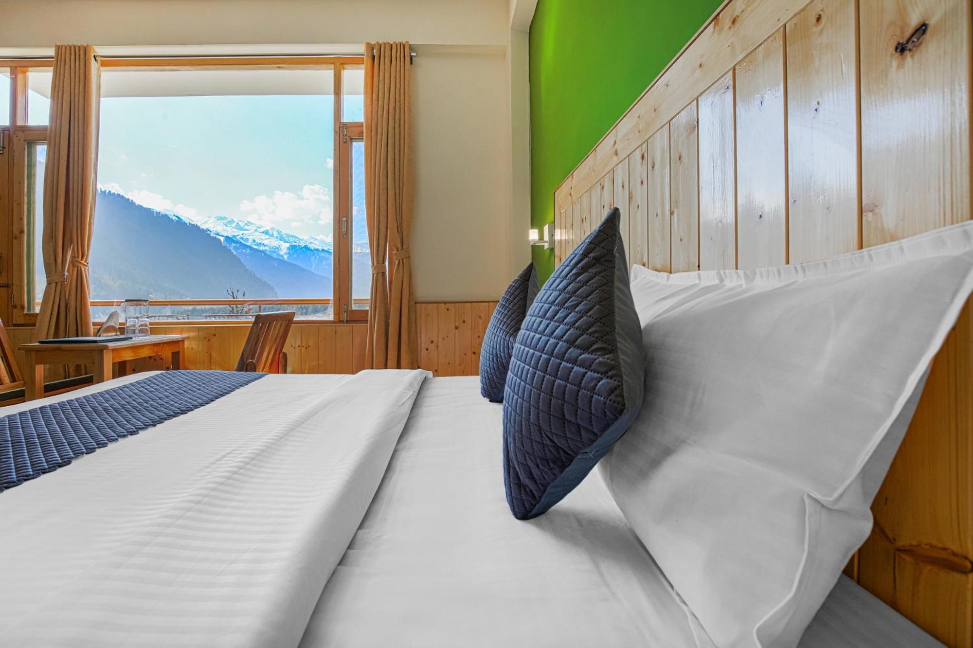 Dev Rising Heart Hotel