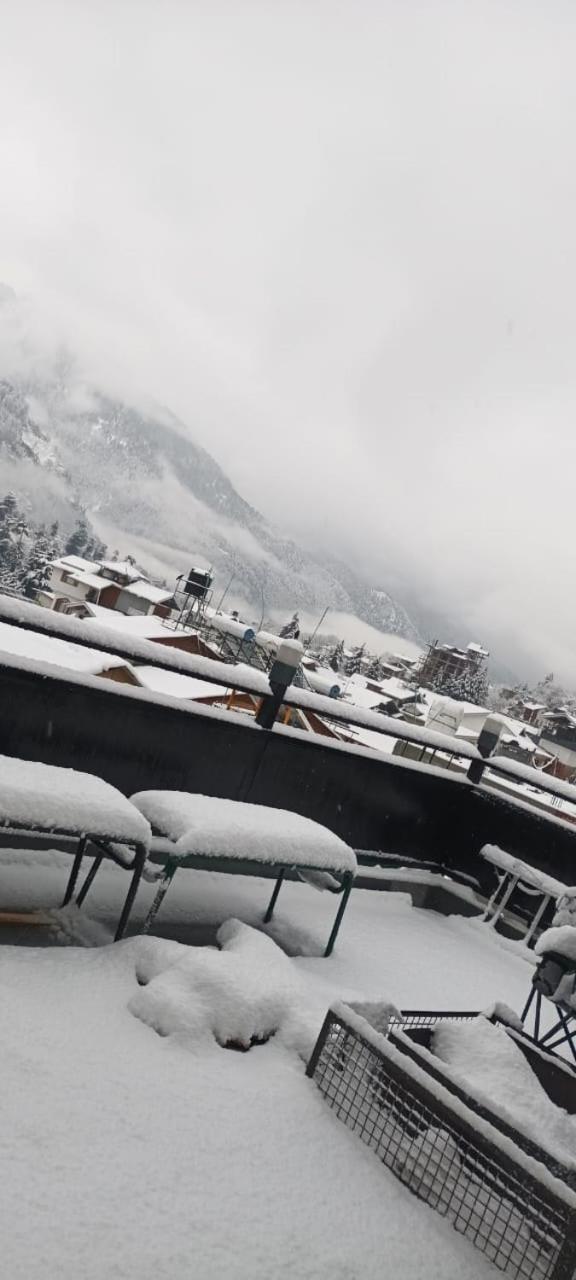 Naiden Luxury By Poshtel Hotel Manali (Himachal Pradesh)