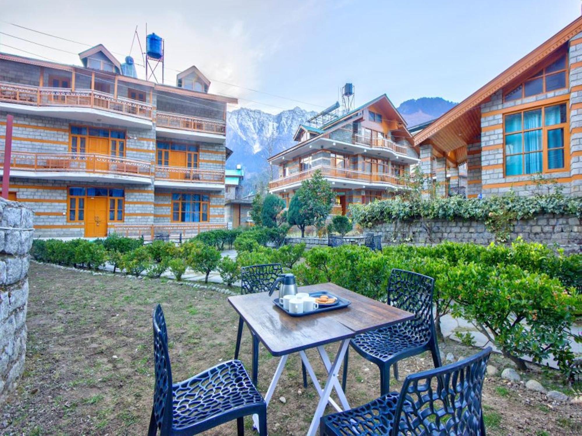 Aarnaa - View Of Valleys & Mountains - Near Mall Road Hotel 3*