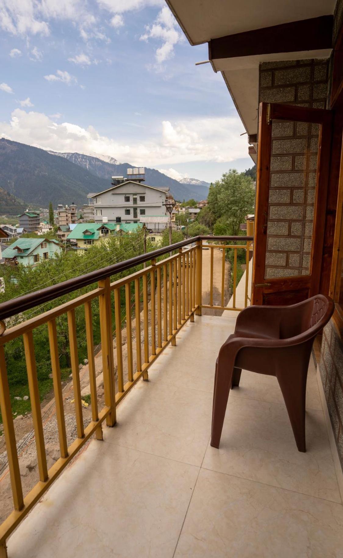 Hotel Sunrise Manali (Himachal Pradesh)