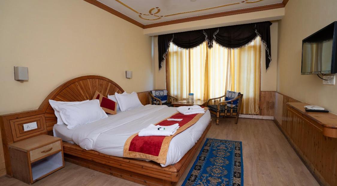 Sunrise Hotel Manali (Himachal Pradesh)