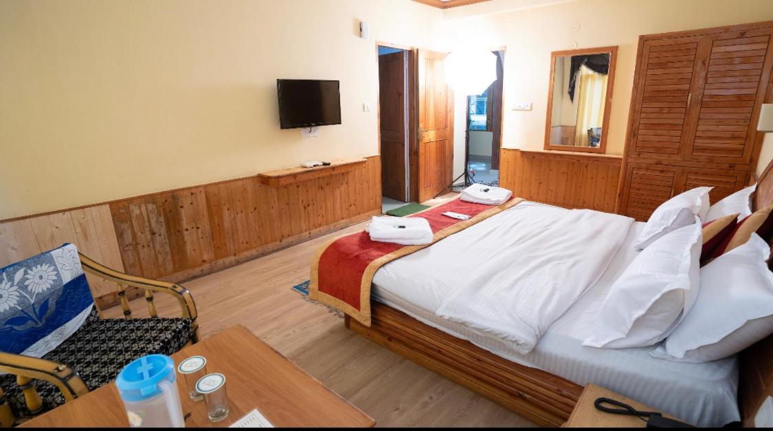 Hotel Sunrise Manali (Himachal Pradesh)