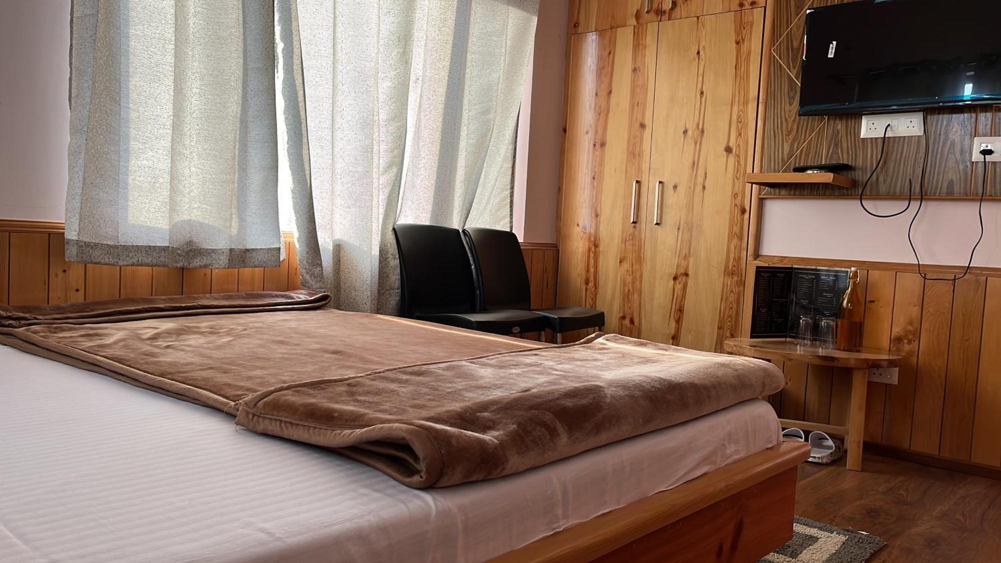 Bed & Breakfast Trimurti Manali (Himachal Pradesh)