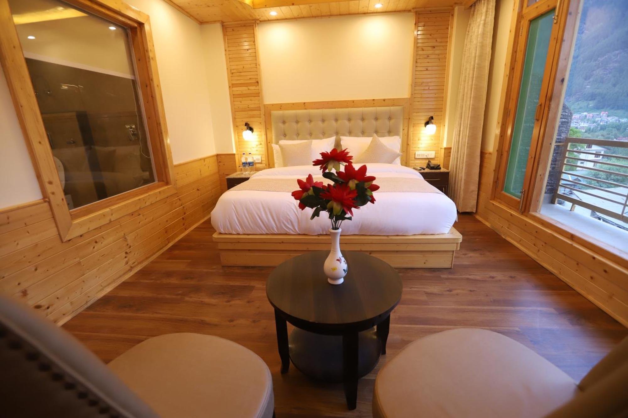 Calux Golden Woods Manali 3* Manali (Himachal Pradesh)