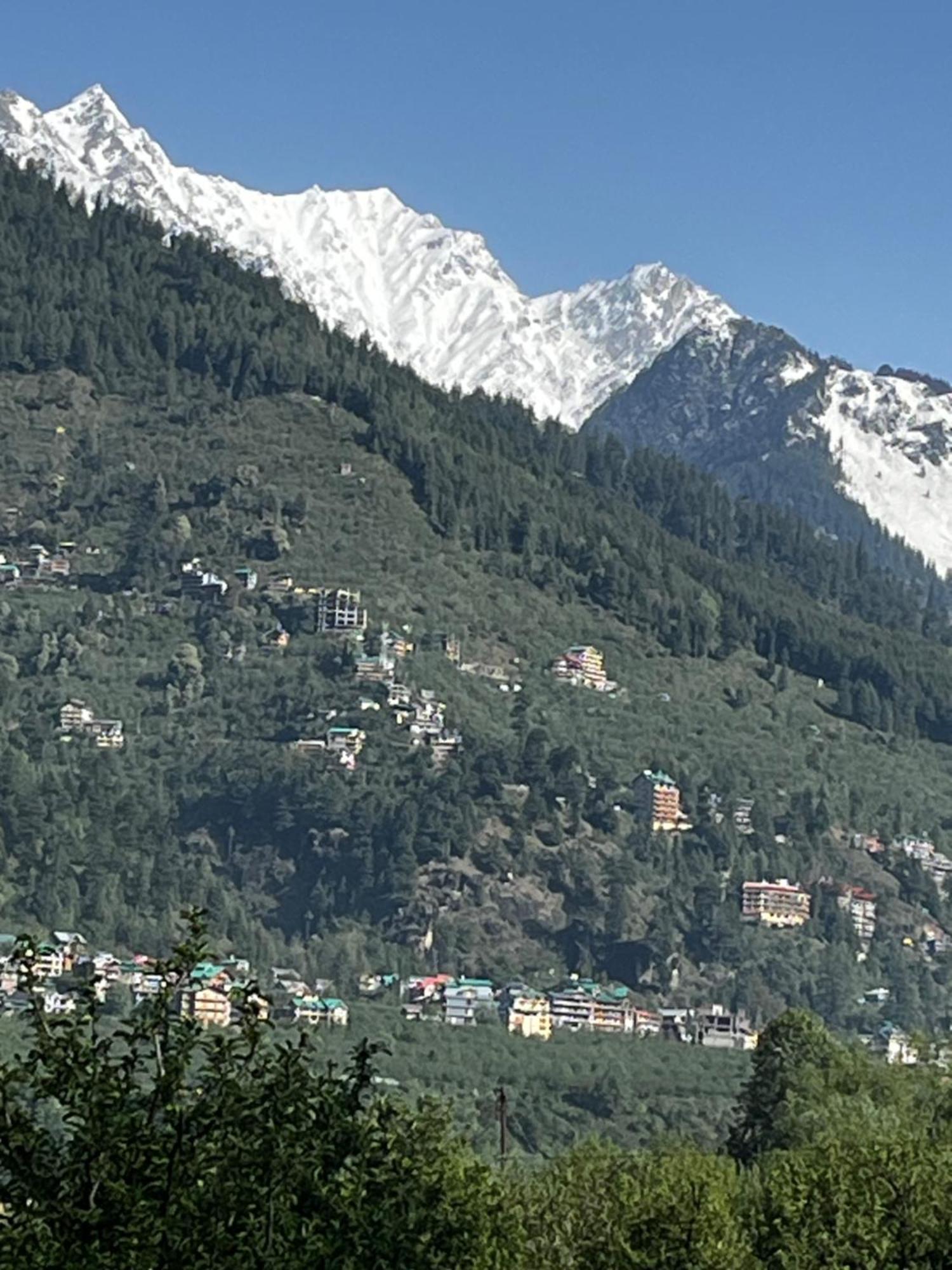 Trimurti Bed & Breakfast Manali (Himachal Pradesh)