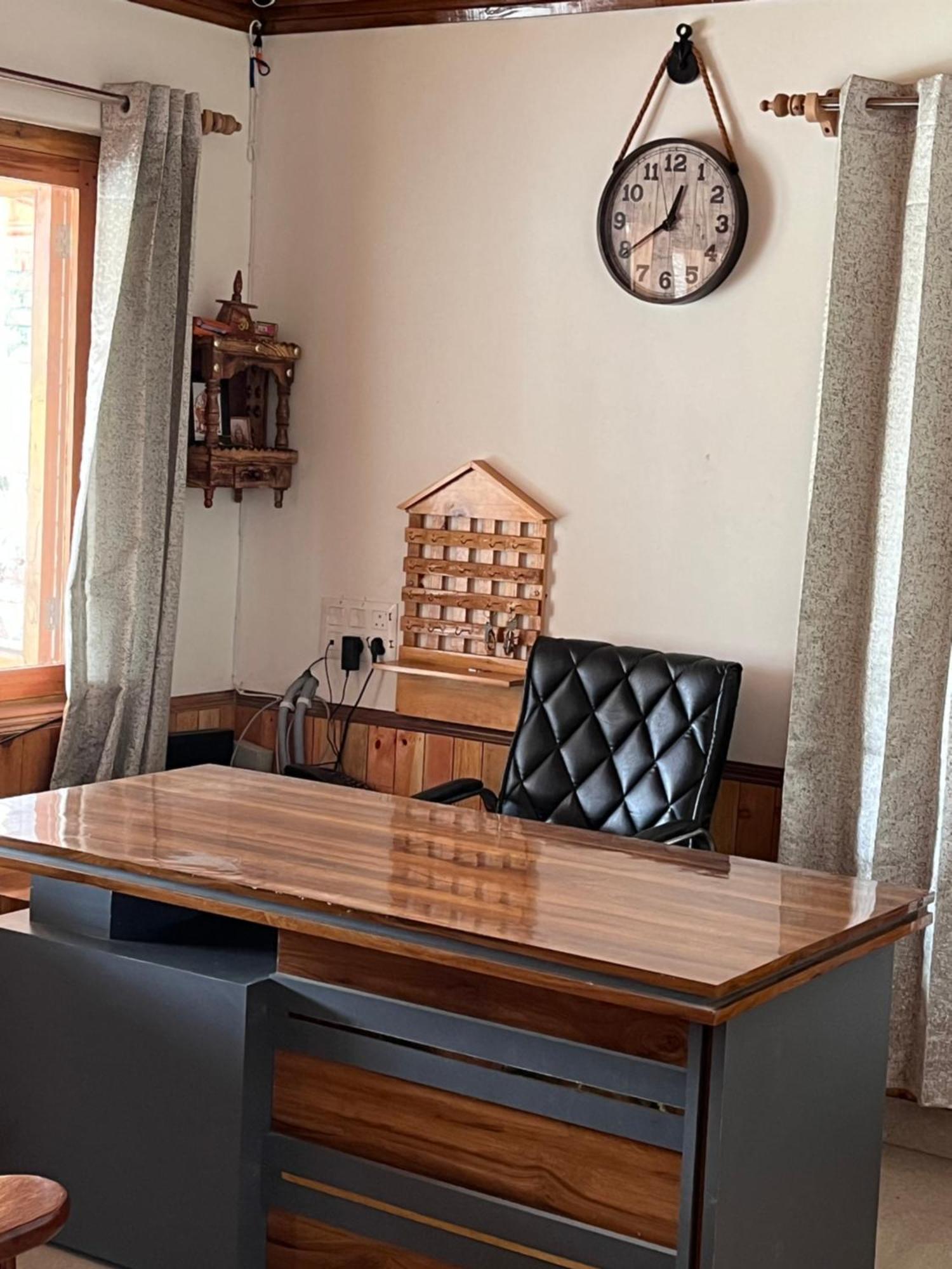 Bed & Breakfast Trimurti *