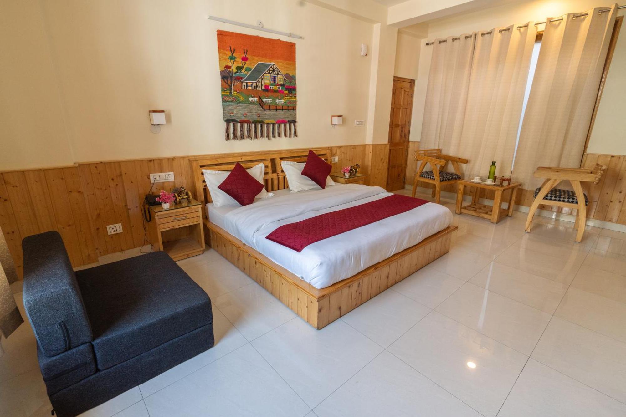 Noels Hotel *
