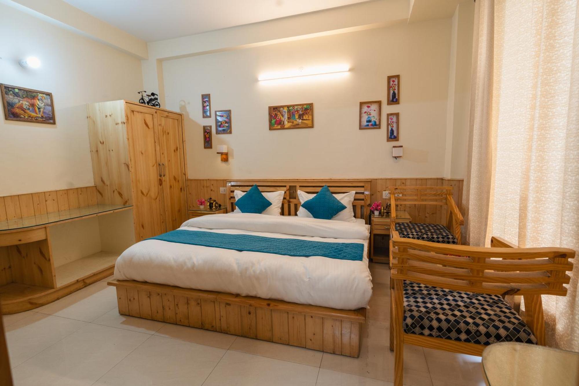 Hotel Noels *