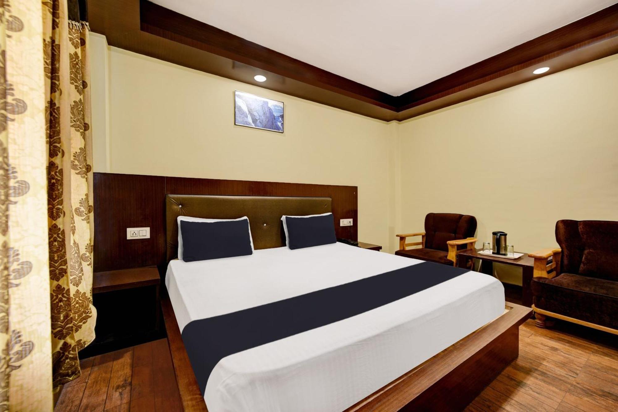 O Tridev Hotel 4*