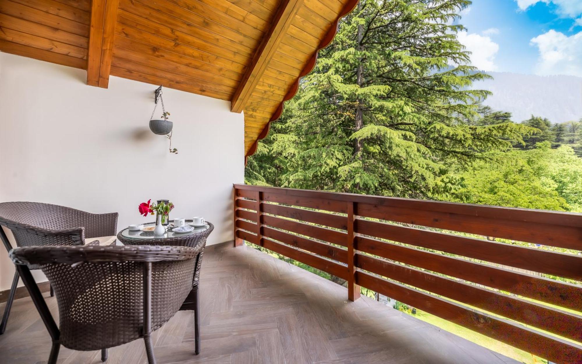 Hotel Bedzzz Xclusiv Baikunth, By Leisure - 650 Meters From Hidimba Devi Temple