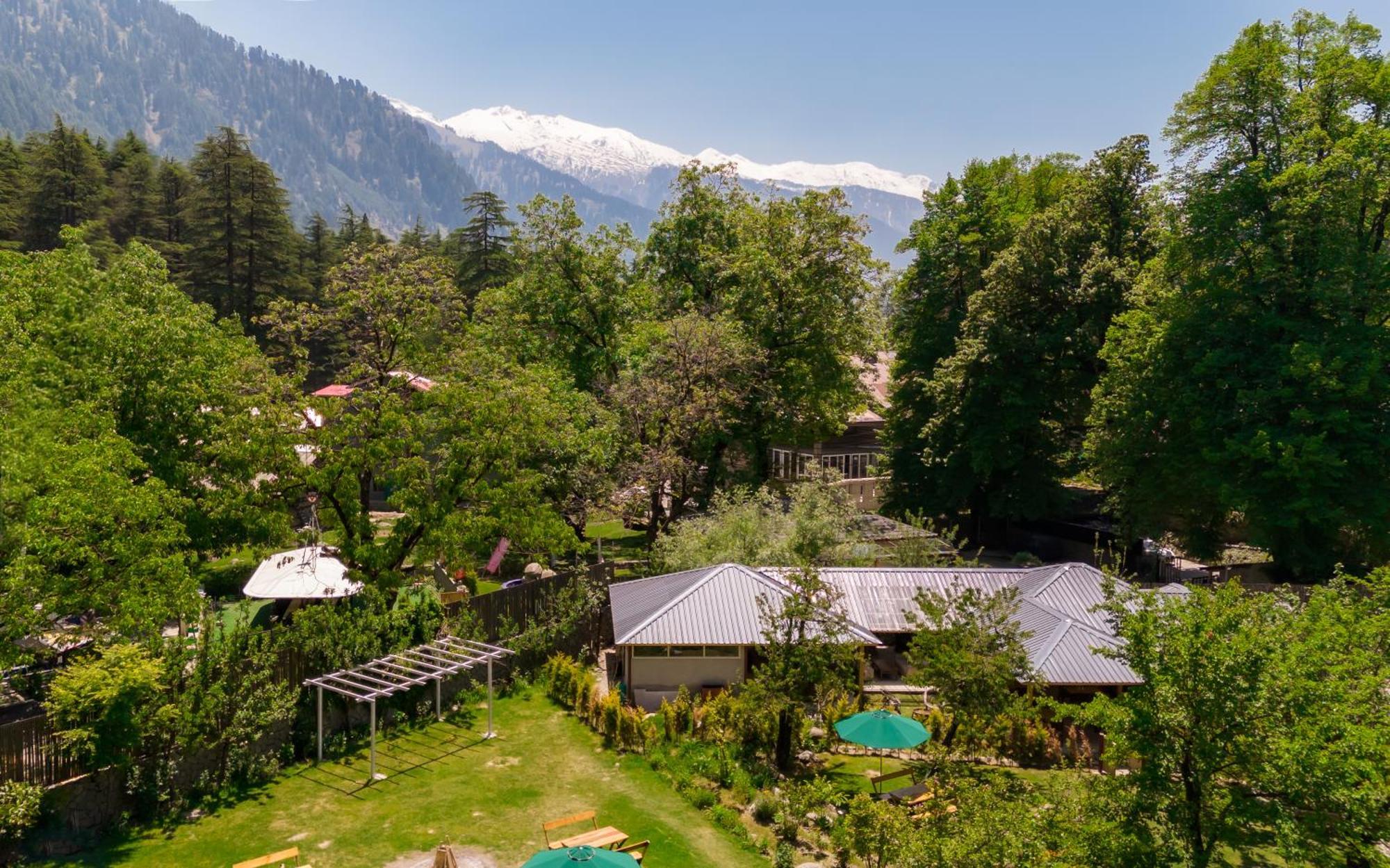 Hotel Bedzzz Xclusiv Baikunth, By Leisure - 650 Meters From Hidimba Devi Temple 3*