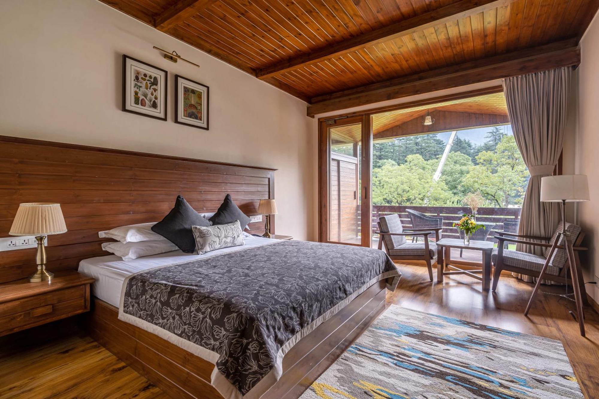 Hotel Bedzzz Xclusiv Baikunth, By Leisure - 650 Meters From Hidimba Devi Temple 3*