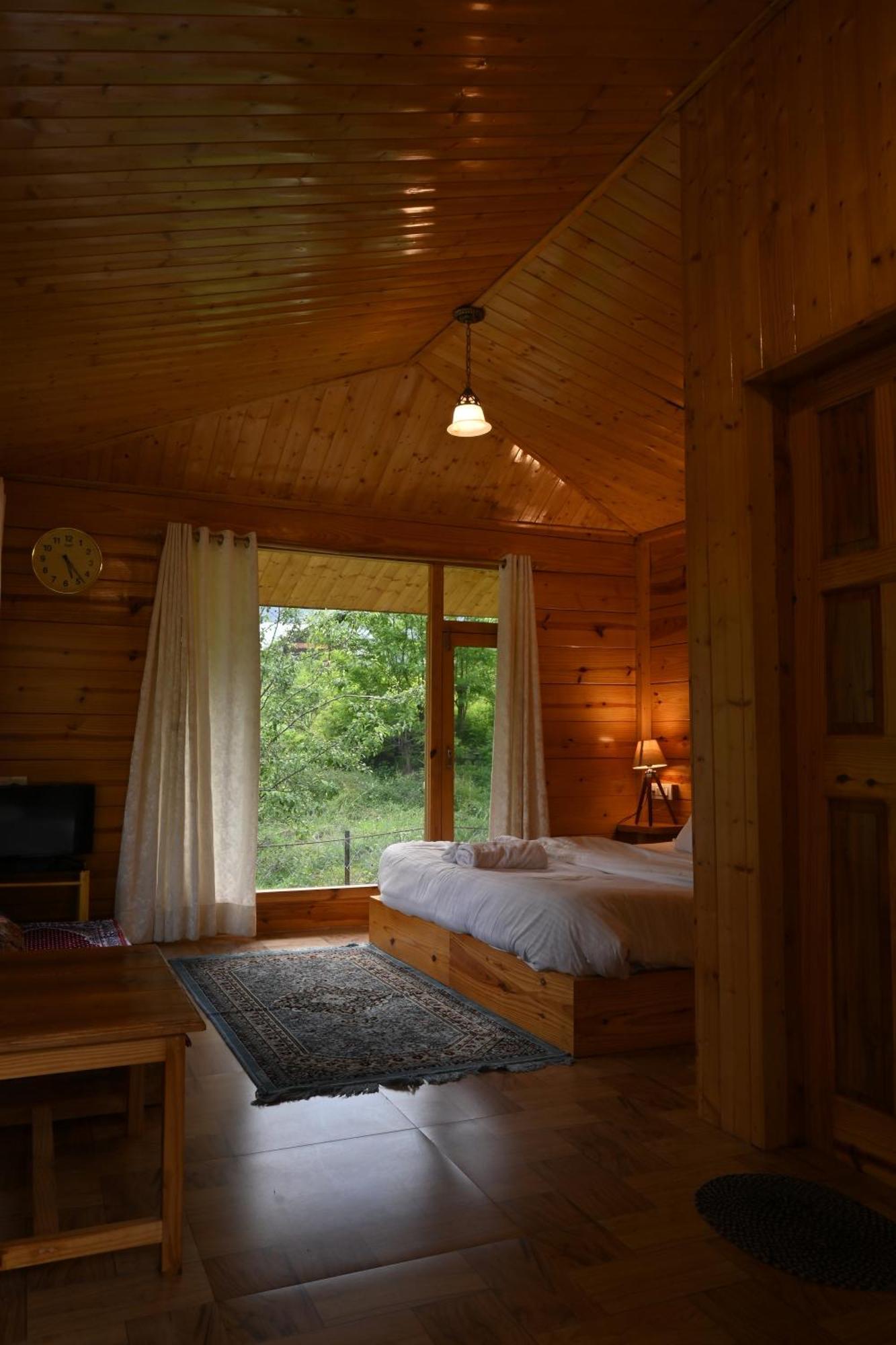 Cascade Mountain Retreat Bed & Breakfast 3*