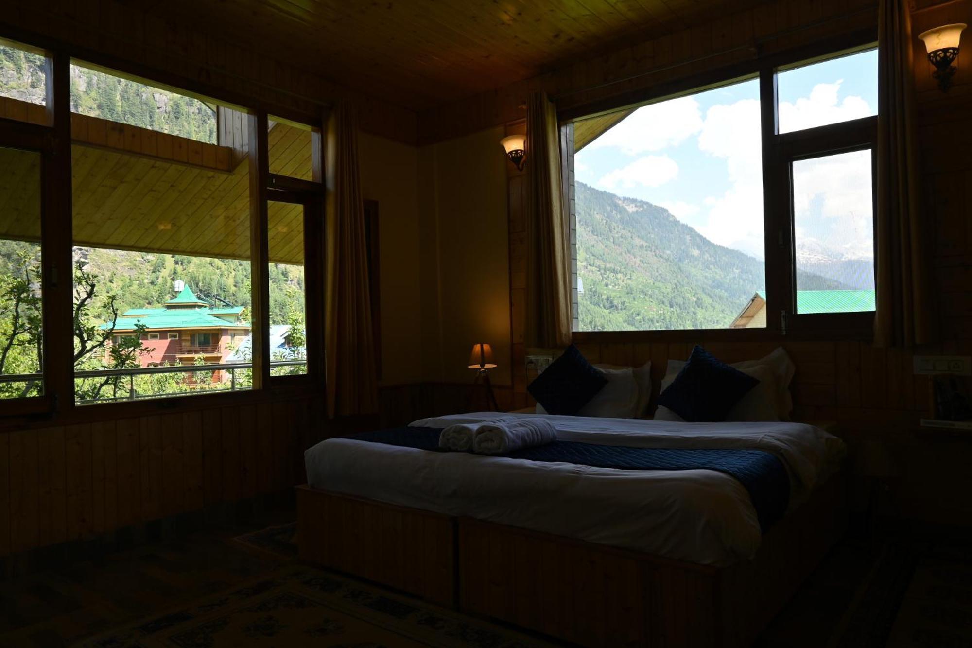 Cascade Mountain Retreat Manali (Himachal Pradesh)