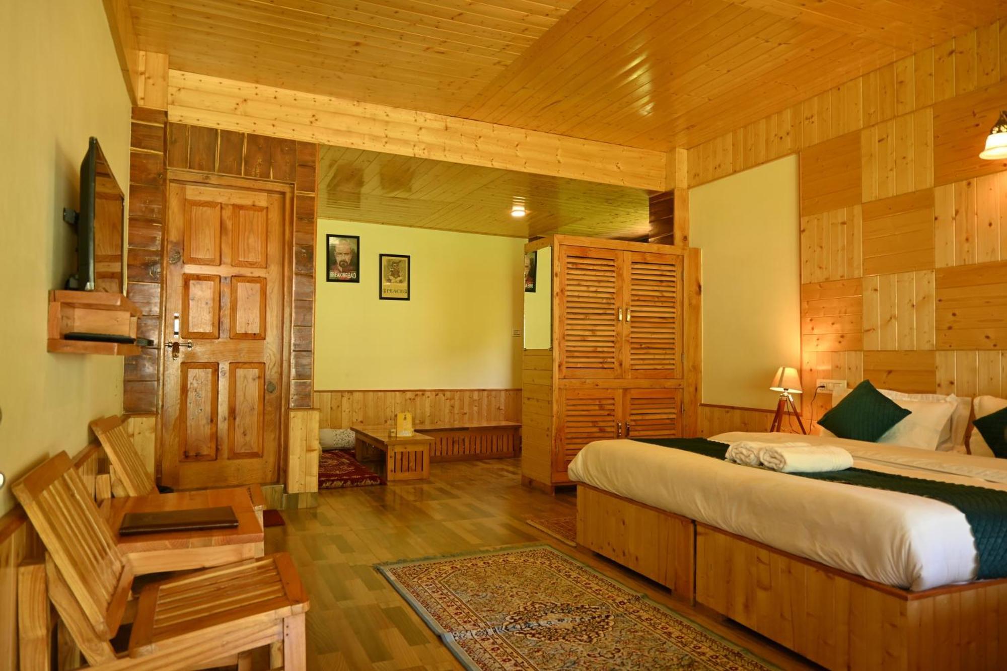 Cascade Mountain Retreat Bed & Breakfast