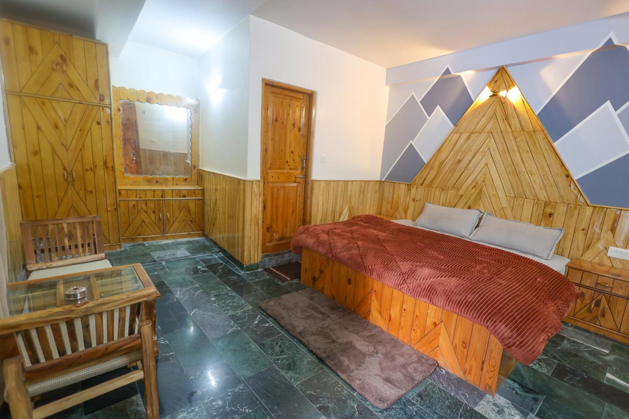 Hotel Luvya Retreats Manali (Himachal Pradesh)
