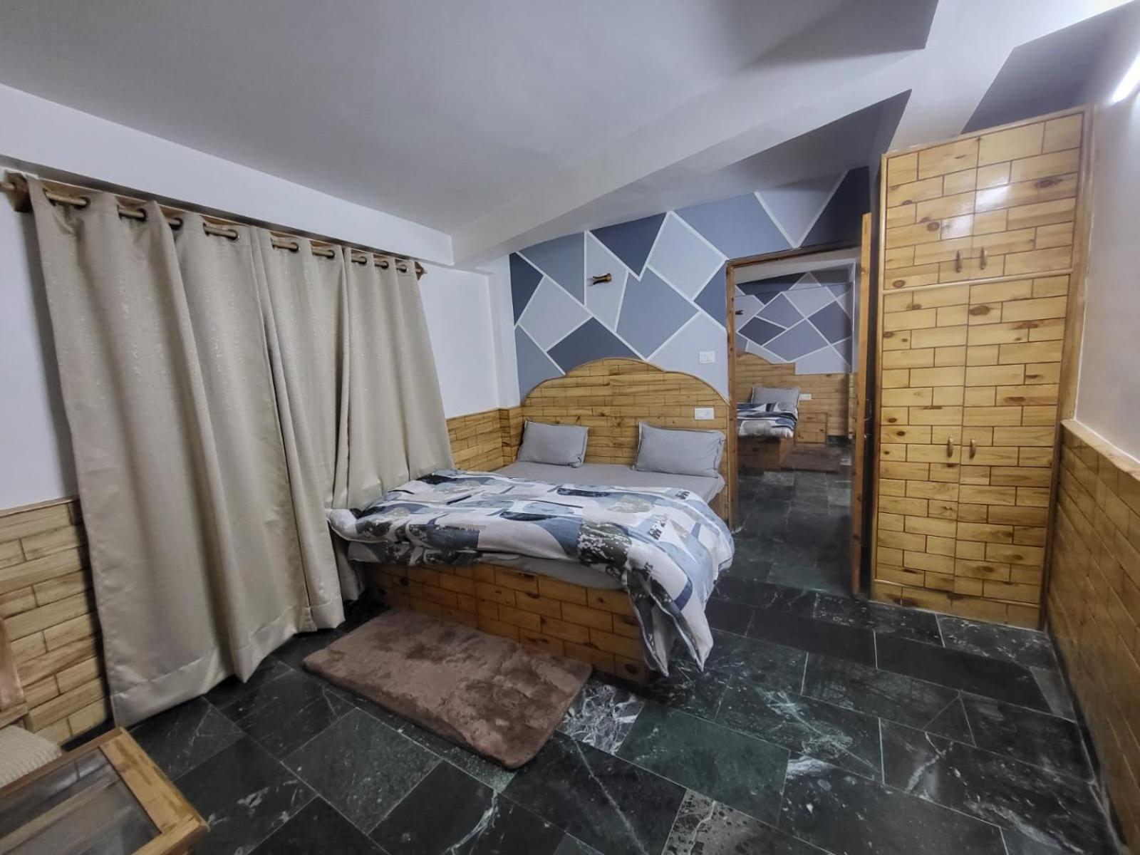 Luvya Retreats Hotel Manali (Himachal Pradesh)