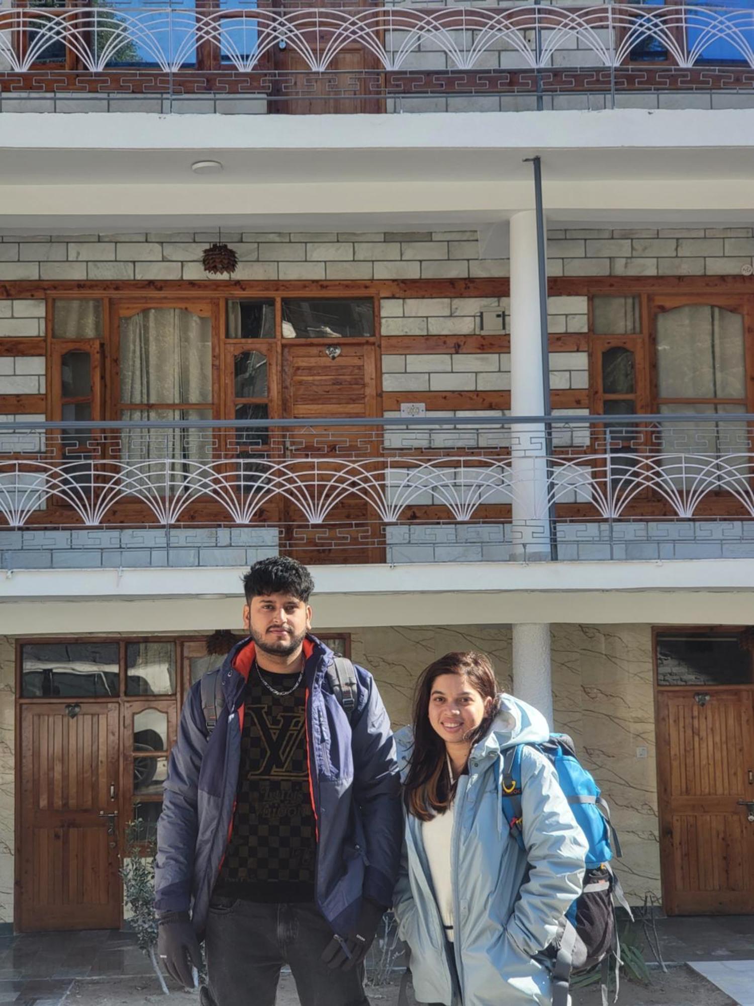 Hotel Luvya Retreats Manali (Himachal Pradesh)
