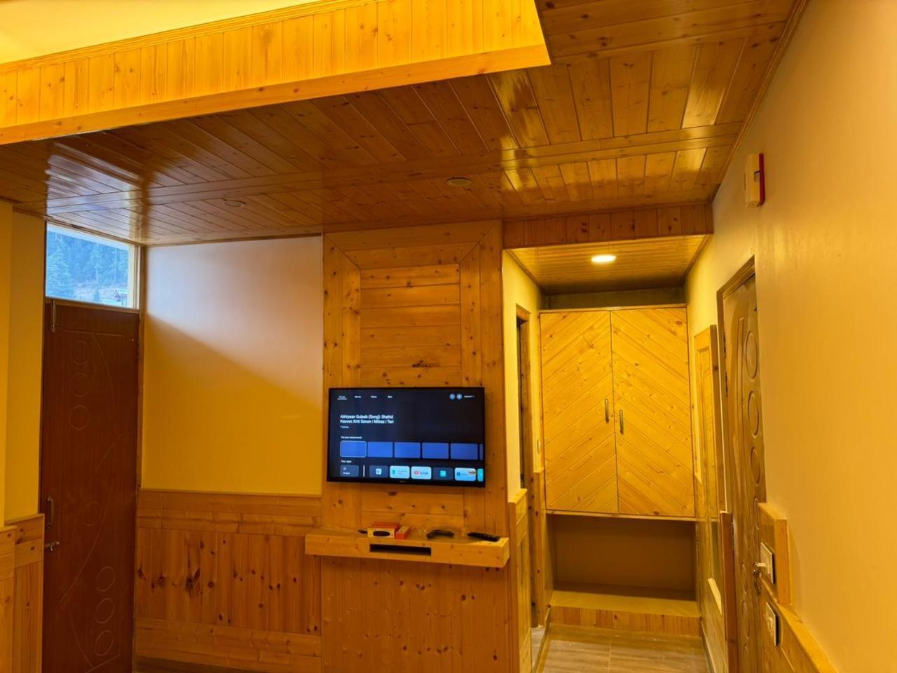 Hotel Whistling Wood By Sky Group