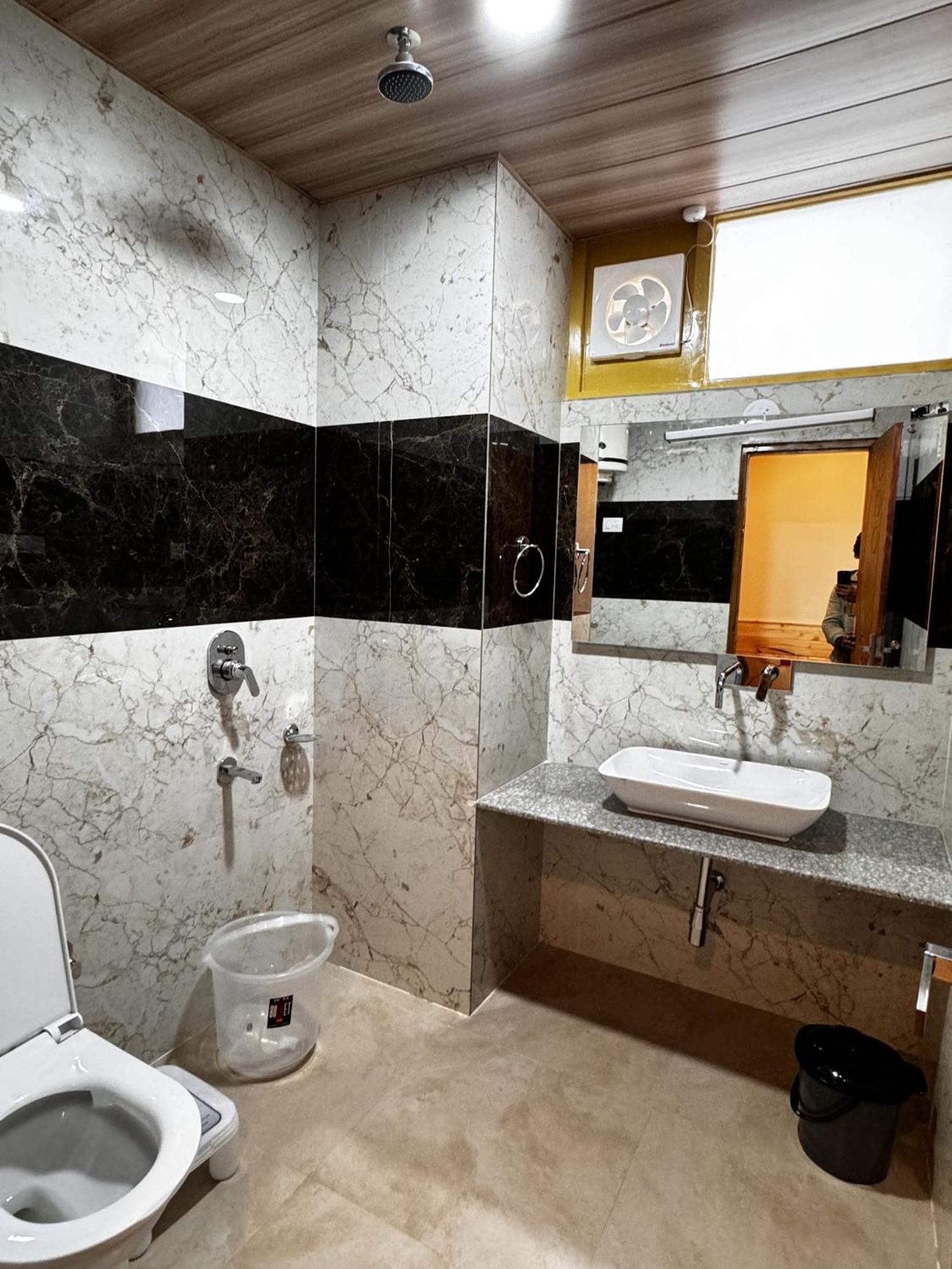 Hotel Whistling Wood By Sky Group 3*