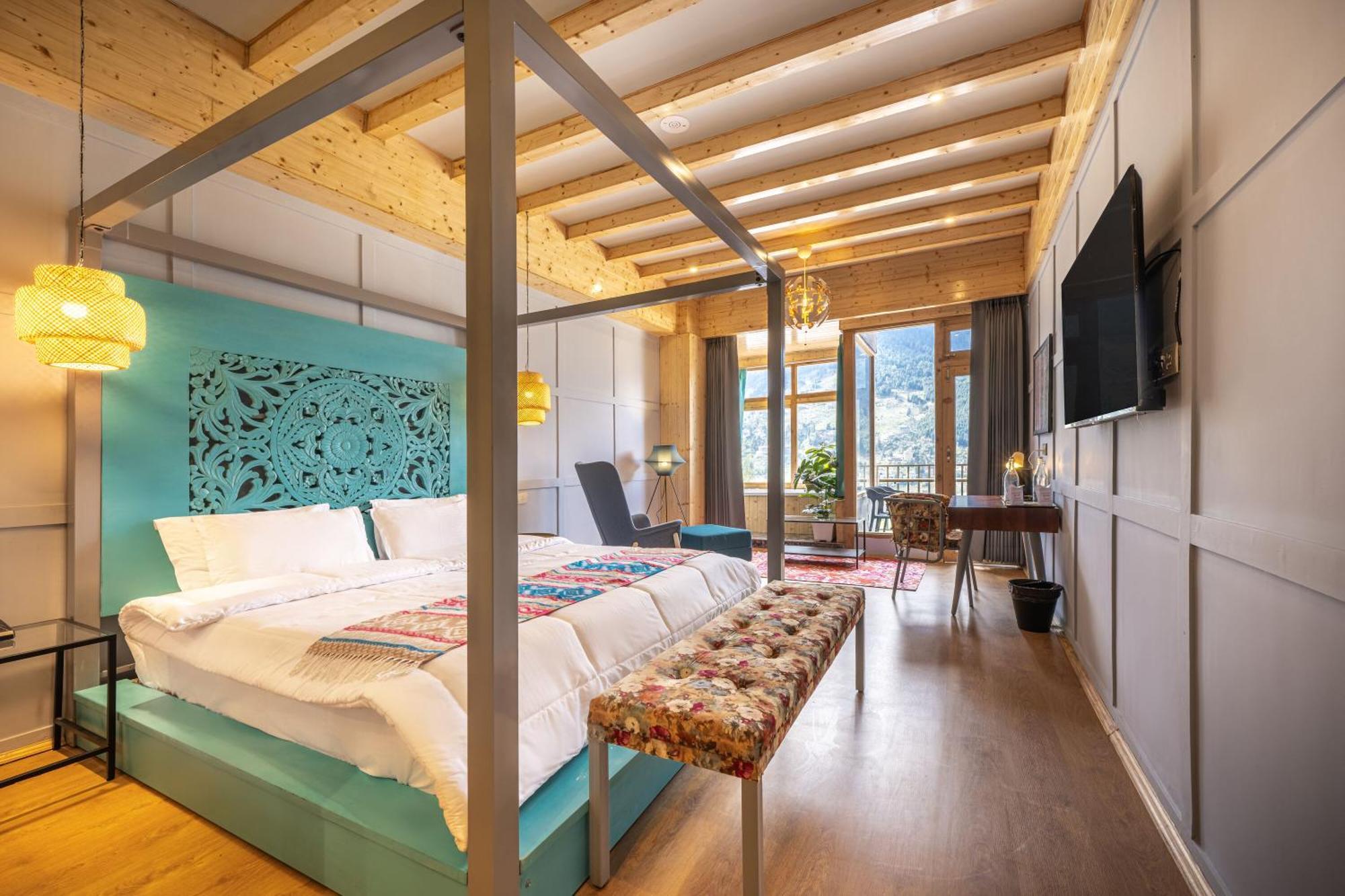 Hotel Echor Himalayan Heights Luxe Manali (Himachal Pradesh)