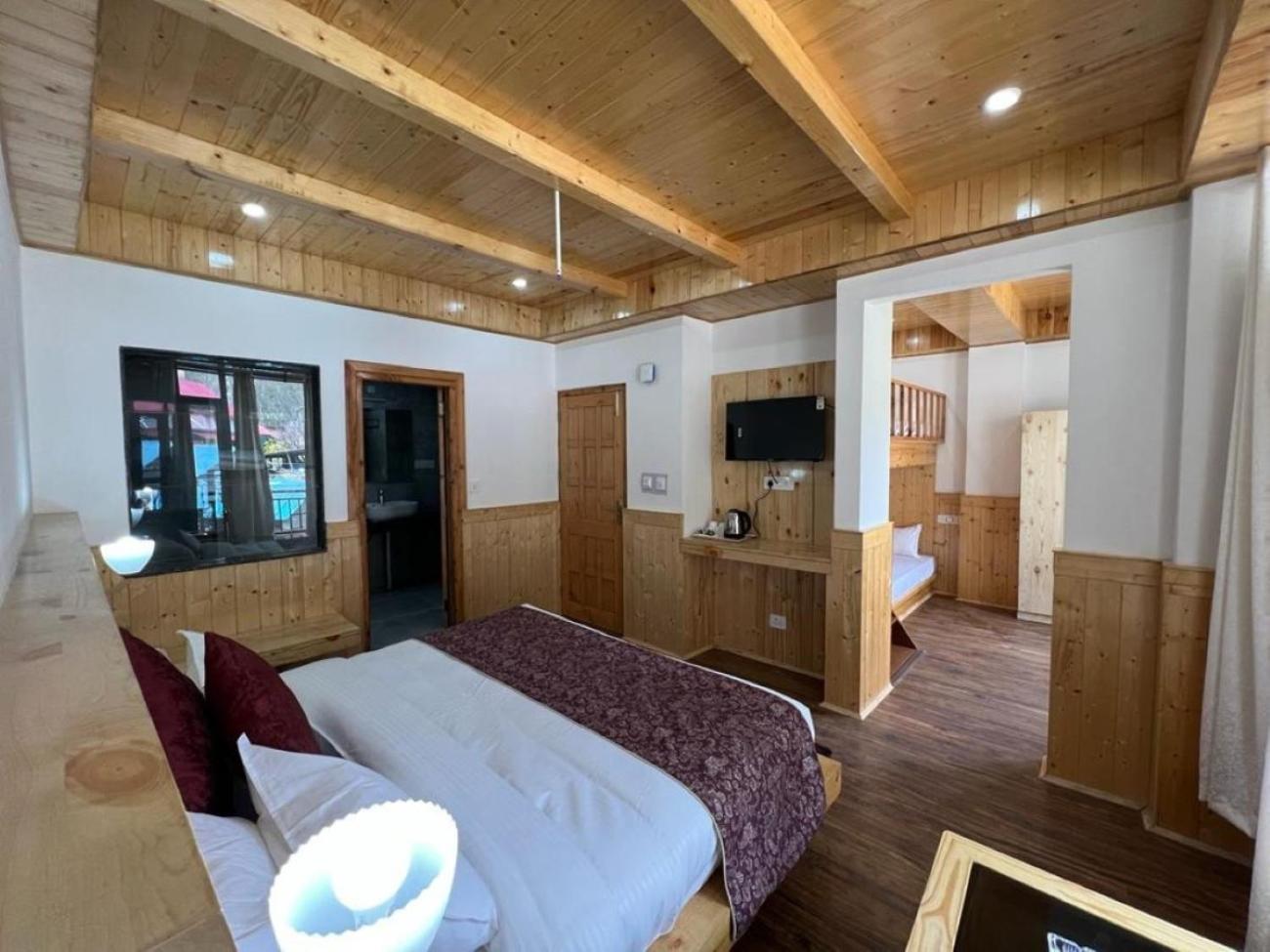 Sakura Palace Hotel