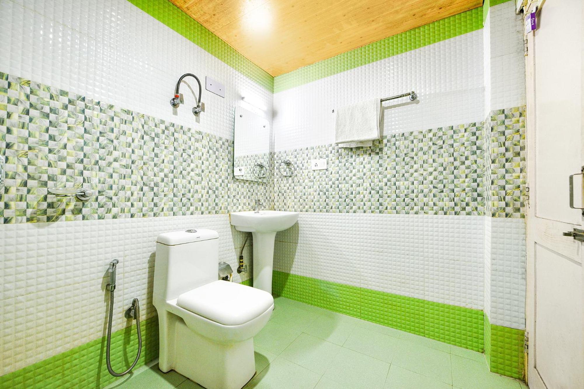 Fabhotel Anant Meadows Manali (Himachal Pradesh)
