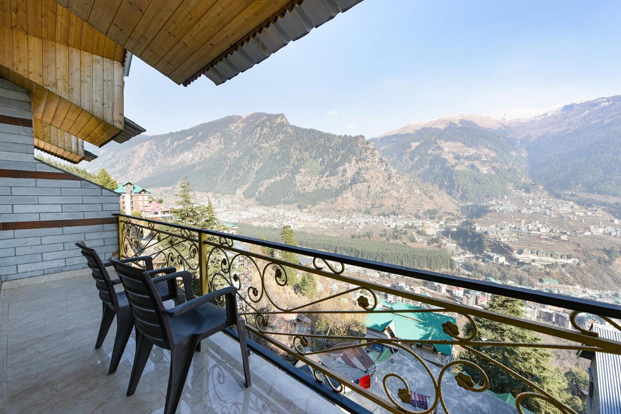 Hotel Fabhotel Anant Meadows 4*