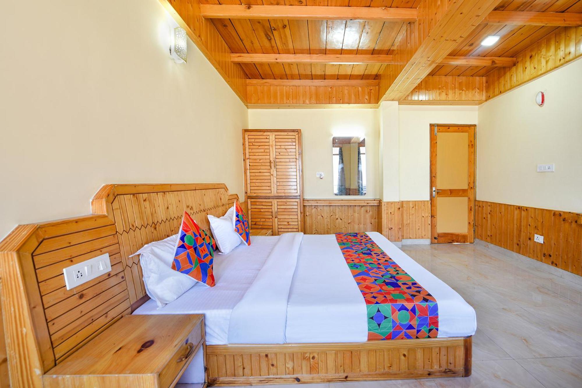 Hotel Fabhotel Anant Meadows Manali (Himachal Pradesh)
