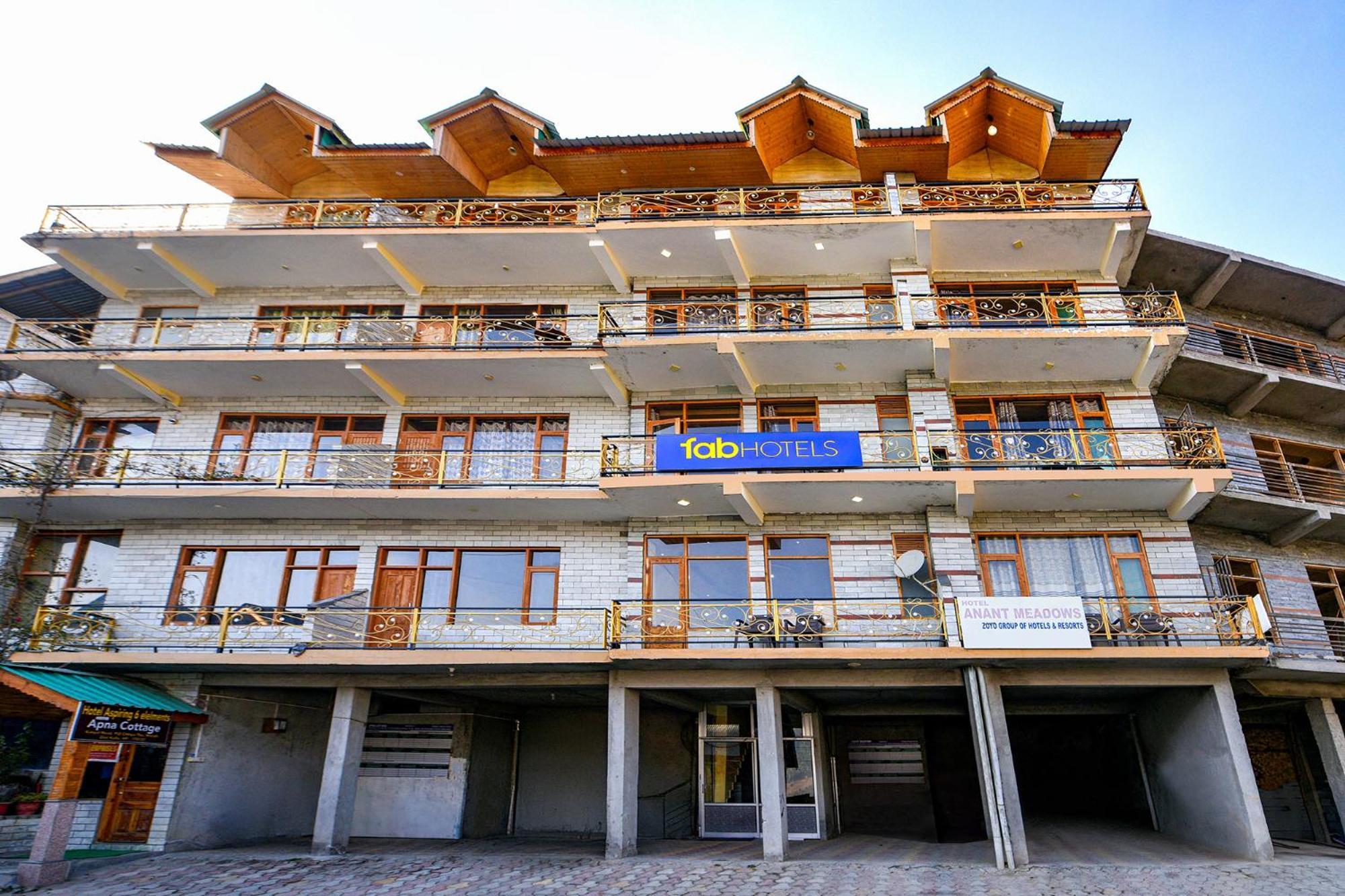 Fabhotel Anant Meadows 4*