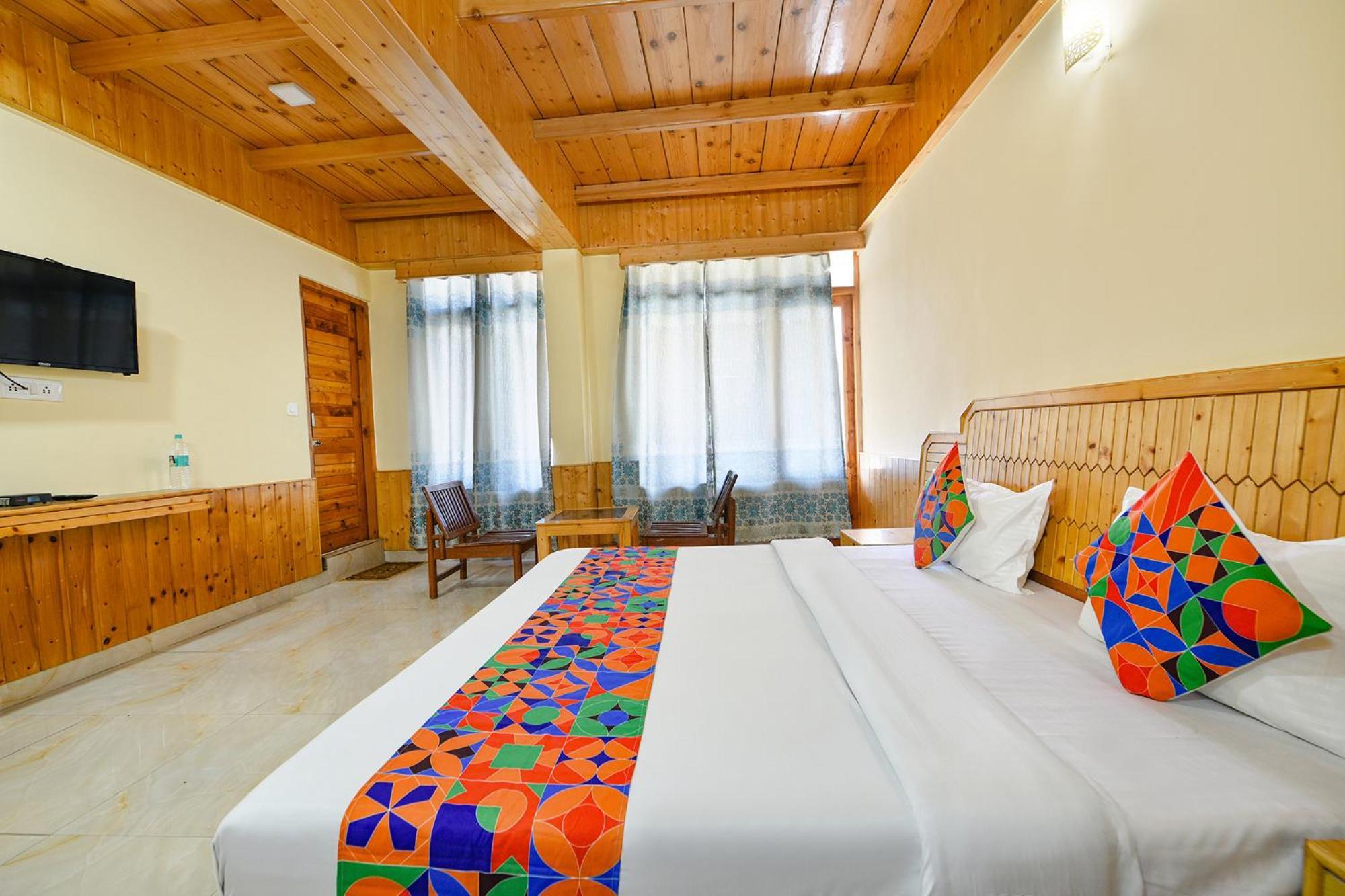 Hotel Fabhotel Anant Meadows 4*