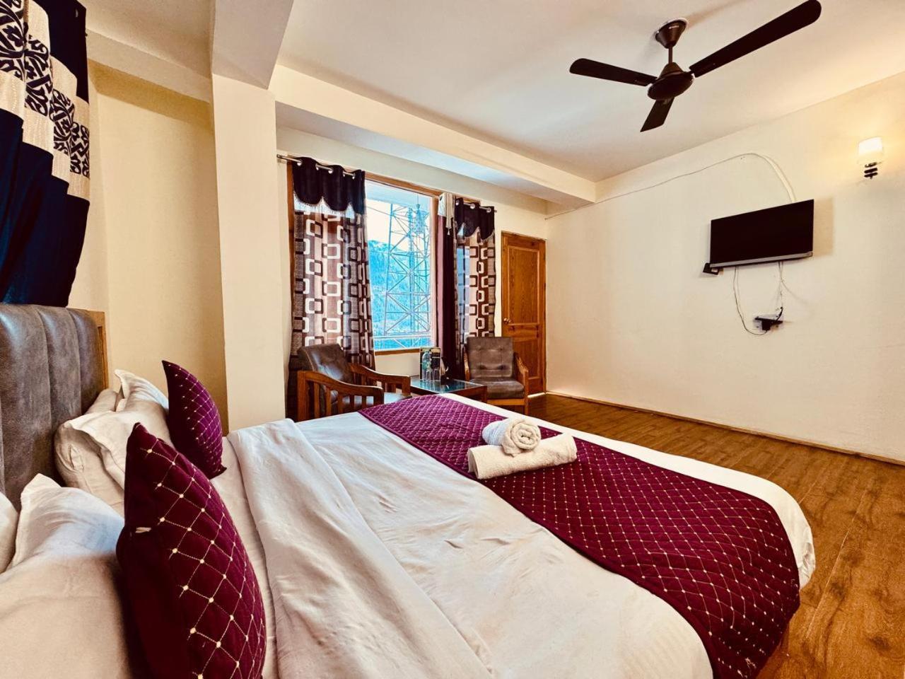Rv & - The Silken #royal View #near Mall Manali (Himachal Pradesh)