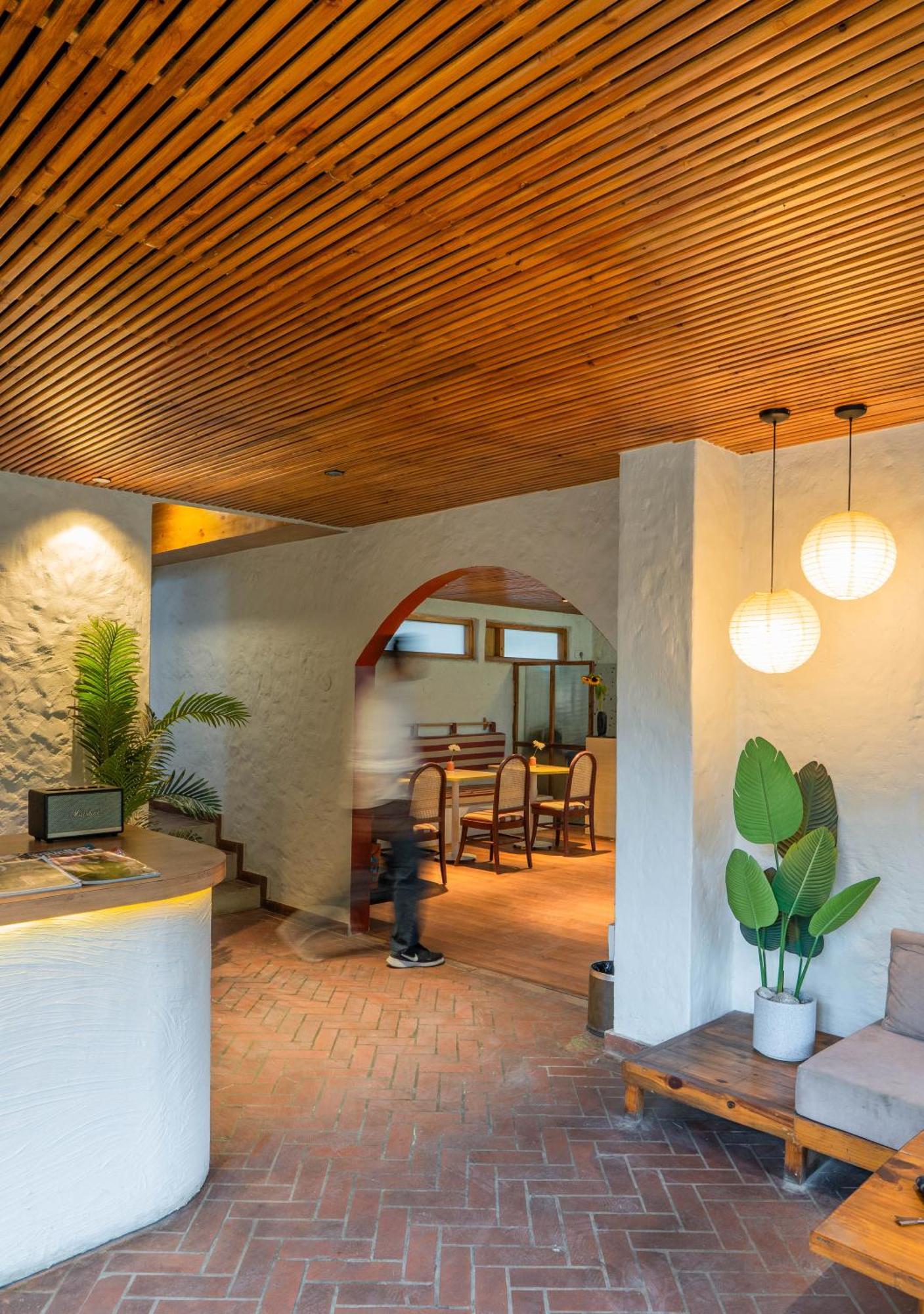 Hotel Standout 3*