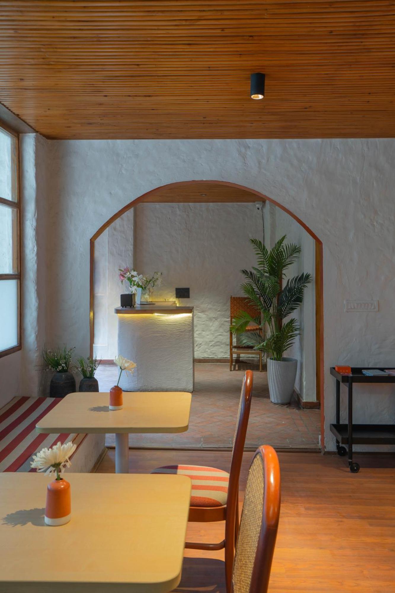 Hotel Standout 3*