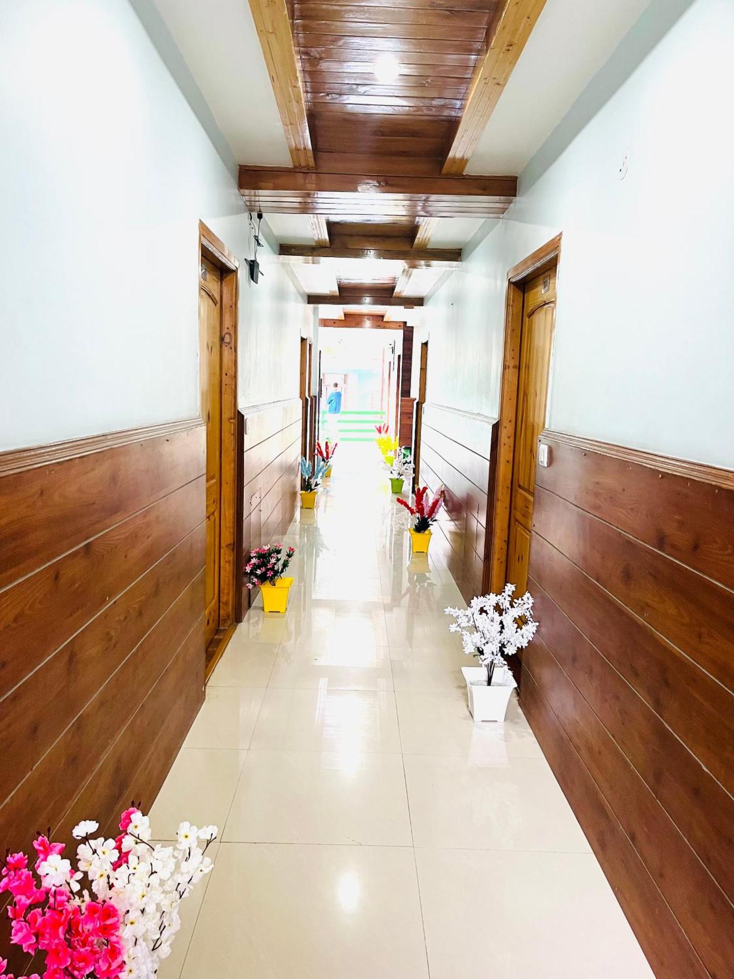 Hotel The Vista Legacy Resort, - #near Mall Road #centrally Heated & Air Cooled #big Parking #best Selling #premium #luxury Collection #open Terrace #lift #playing Zone #property Of The Year Manali (Himachal Pradesh)