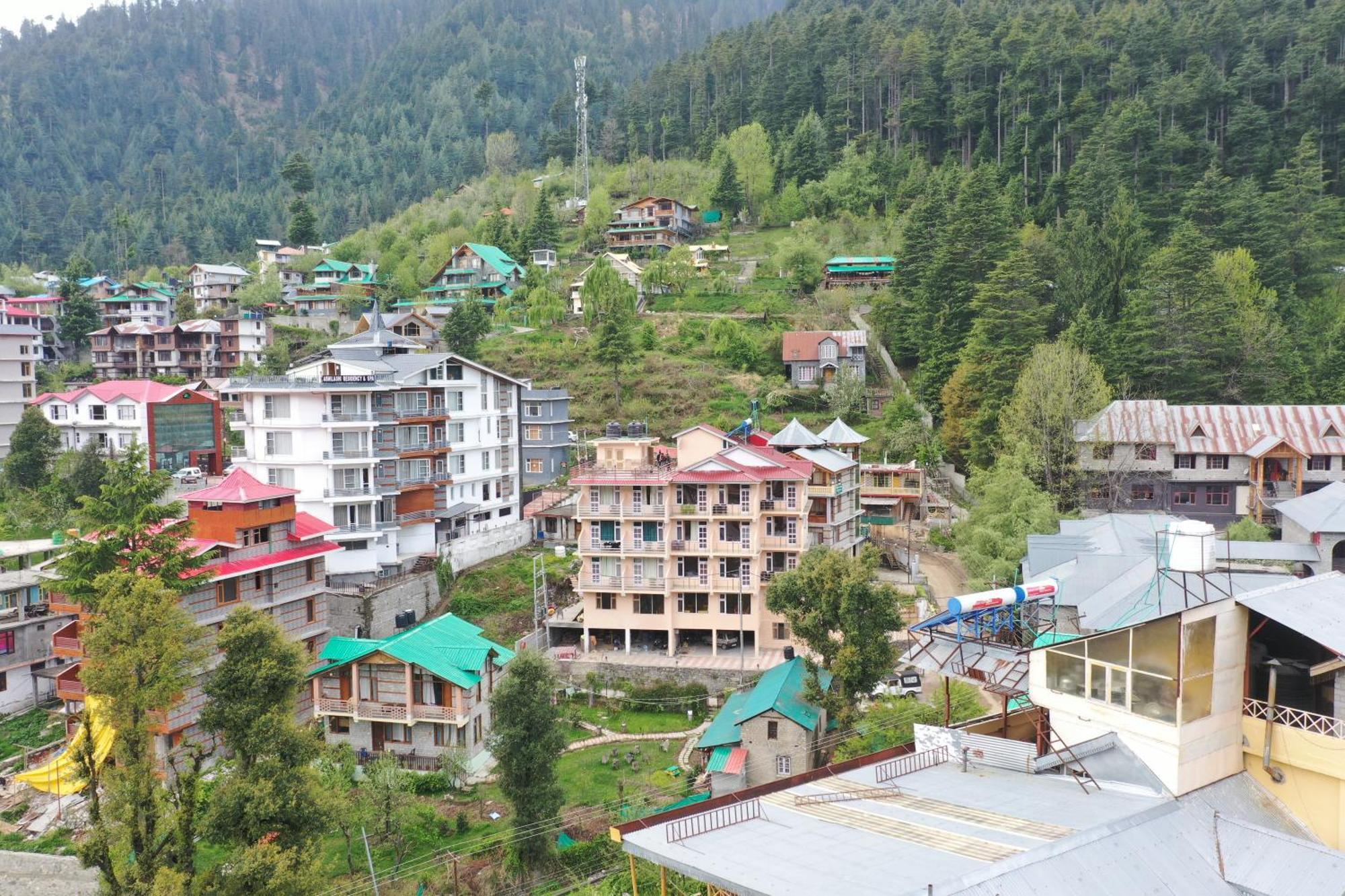Hotel Valley Of Sublime!!! Nirvana Hills!!! A Family With Roof Lounge And Restaurants Manali (Himachal Pradesh)