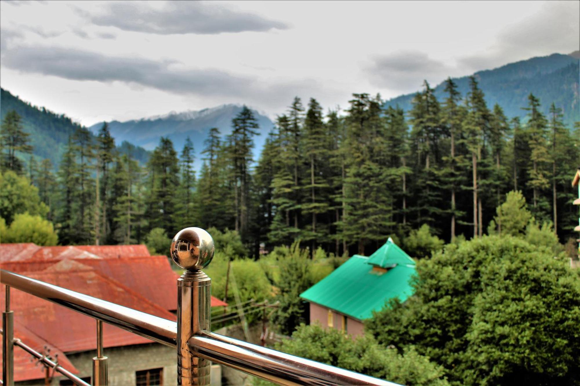 Hotel Valley Of Sublime!!! Nirvana Hills!!! A Family With Roof Lounge And Restaurants *