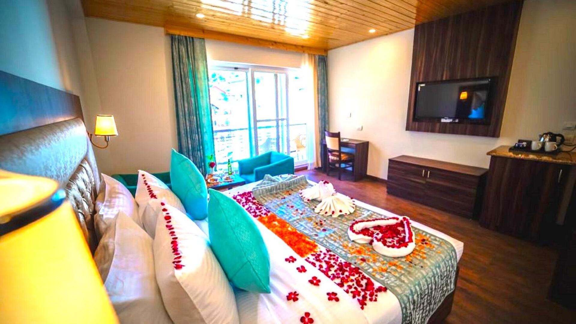 Simsa Heights 4*