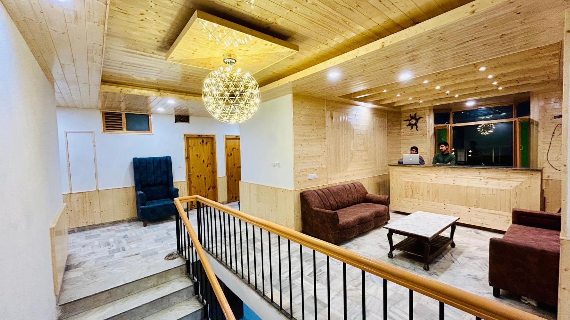 Ocean Hotel Manali (Himachal Pradesh)