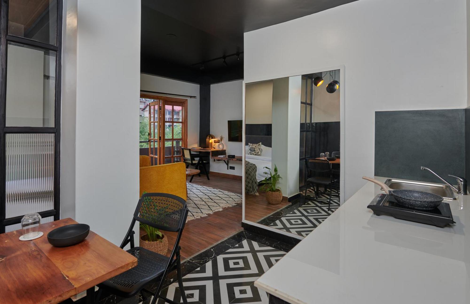 Standout Hotel 3*