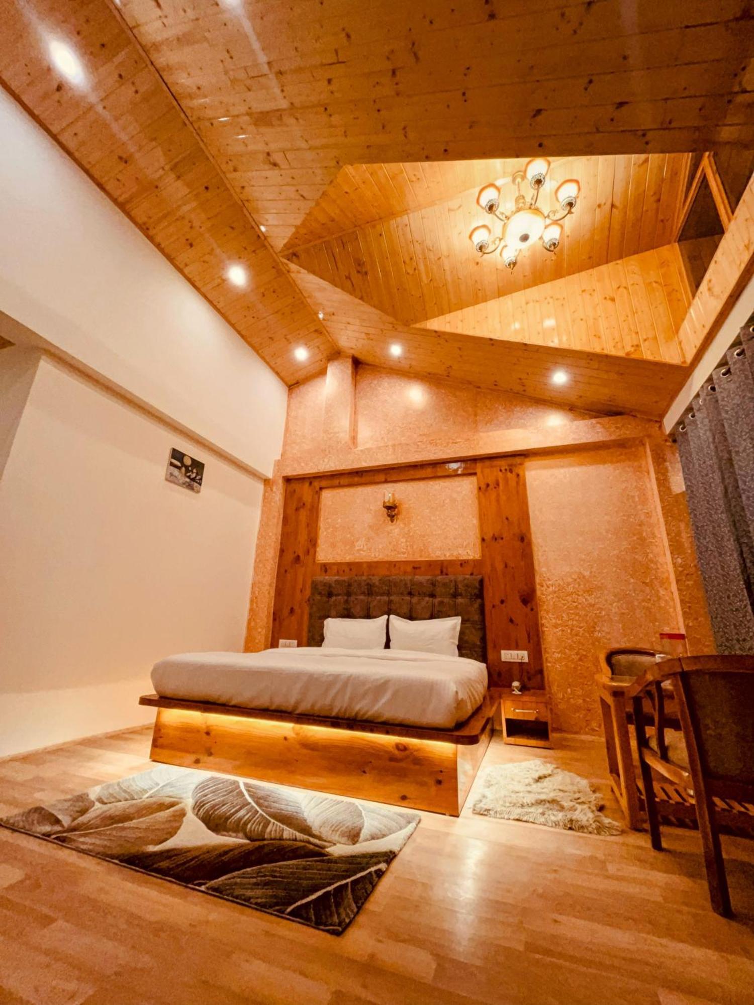 The Sunset Haven Hotel Manali (Himachal Pradesh)