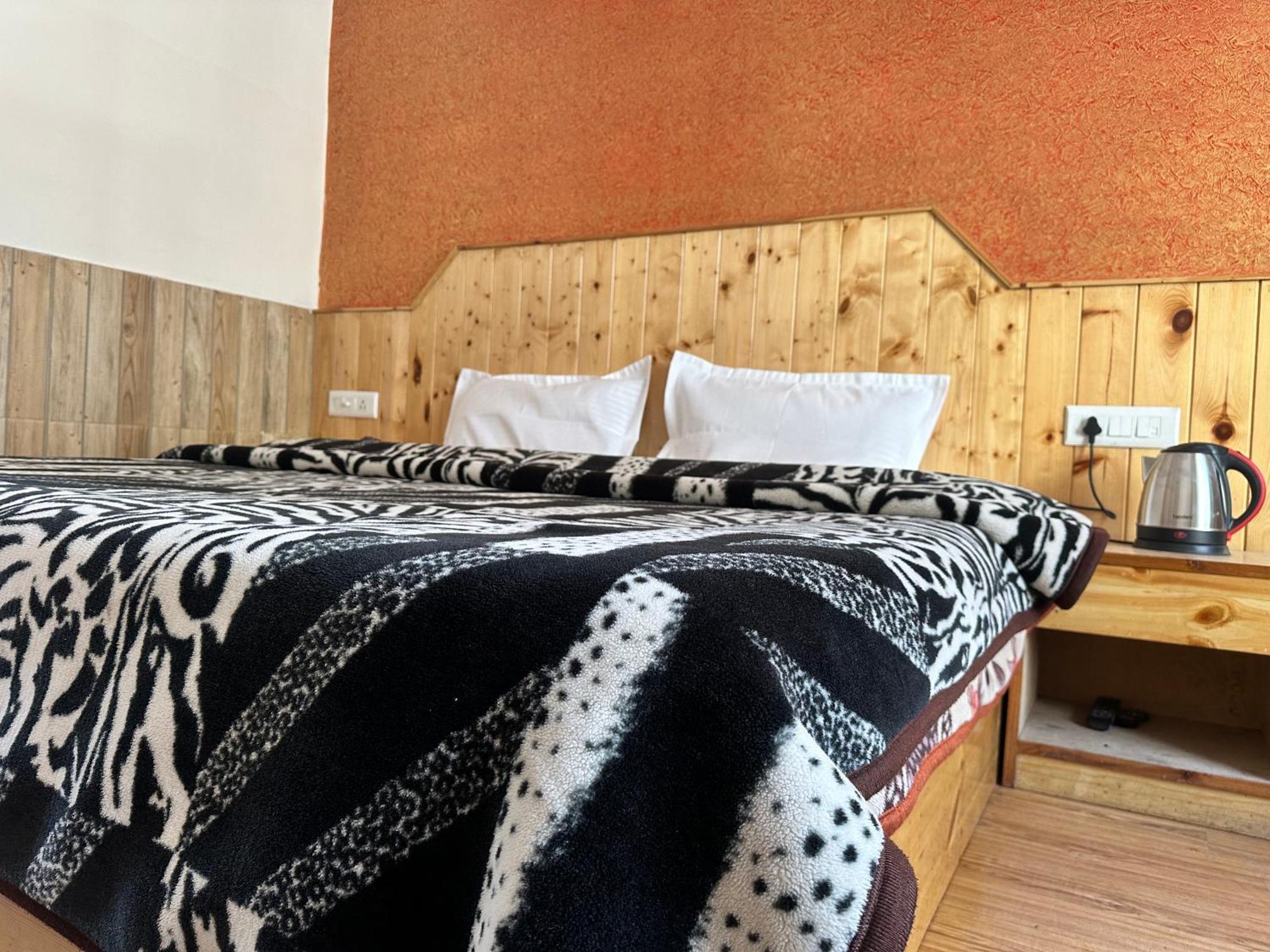 Amar Hotel 4*