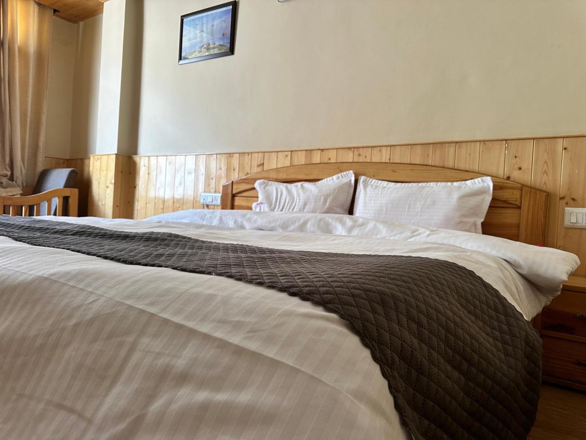 Amar Hotel Manali (Himachal Pradesh)