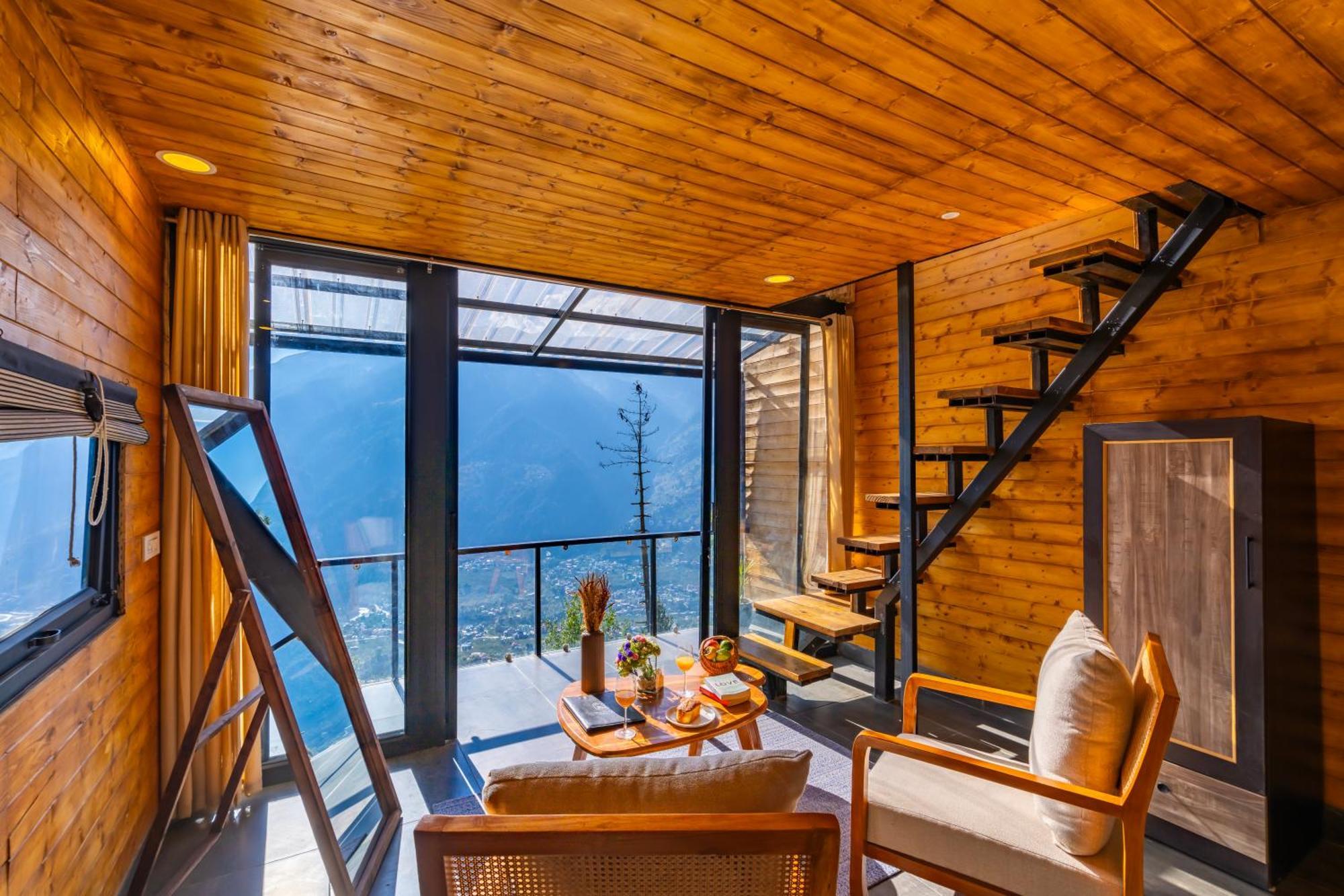 Montane , Sethan Lodge *