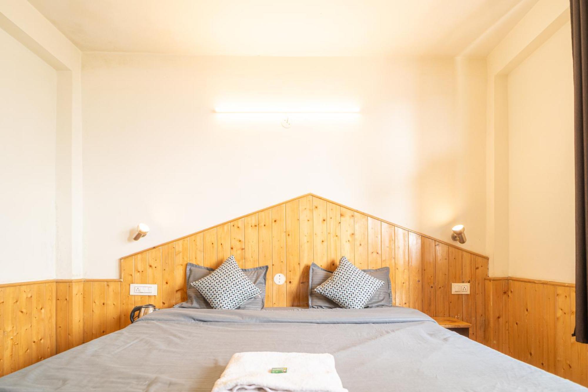 Timberwolves Lodge Manali (Himachal Pradesh)
