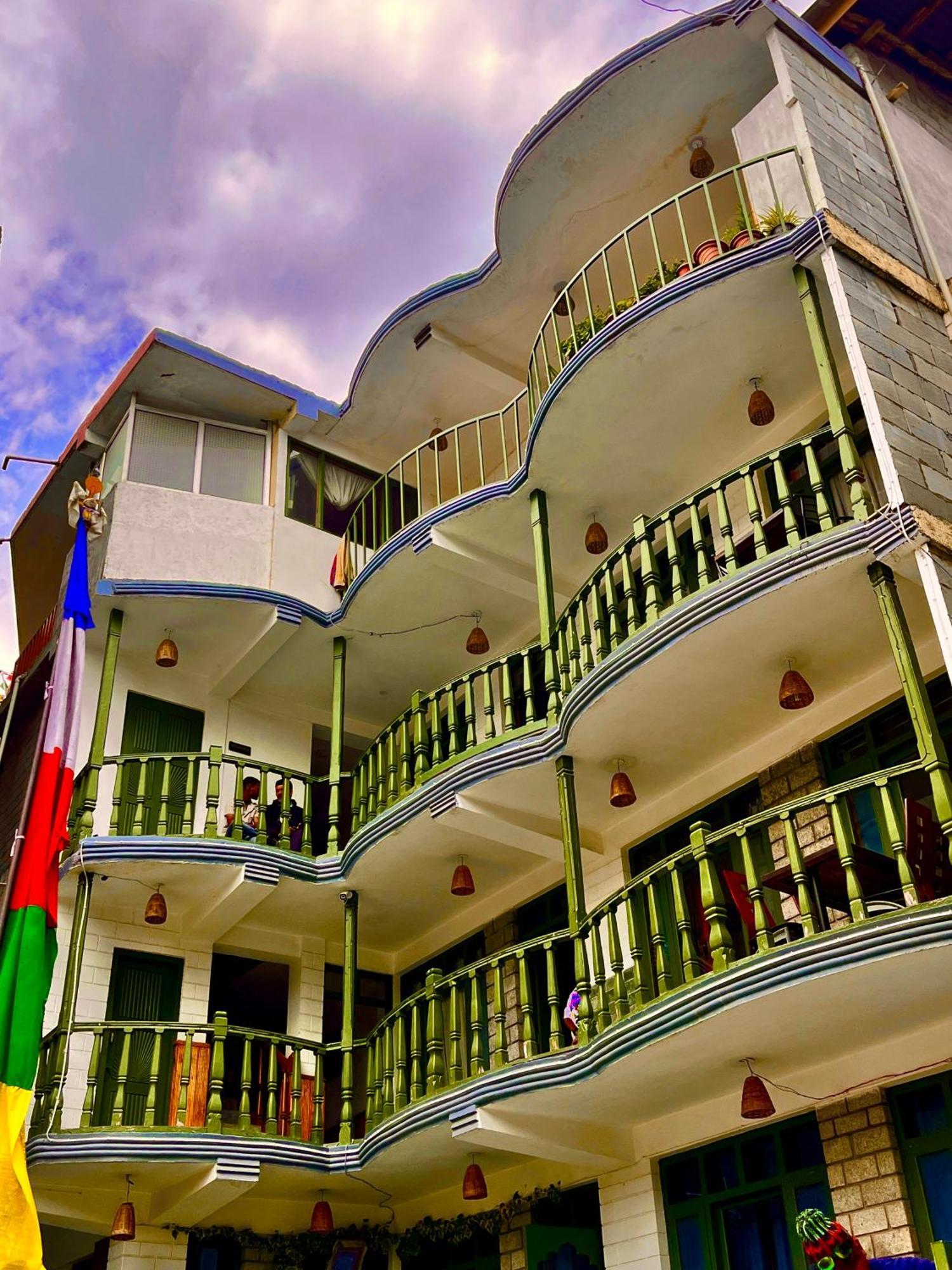 Hotel Ganga !! 1,2,3 Bedrooms Available Near Mall Road