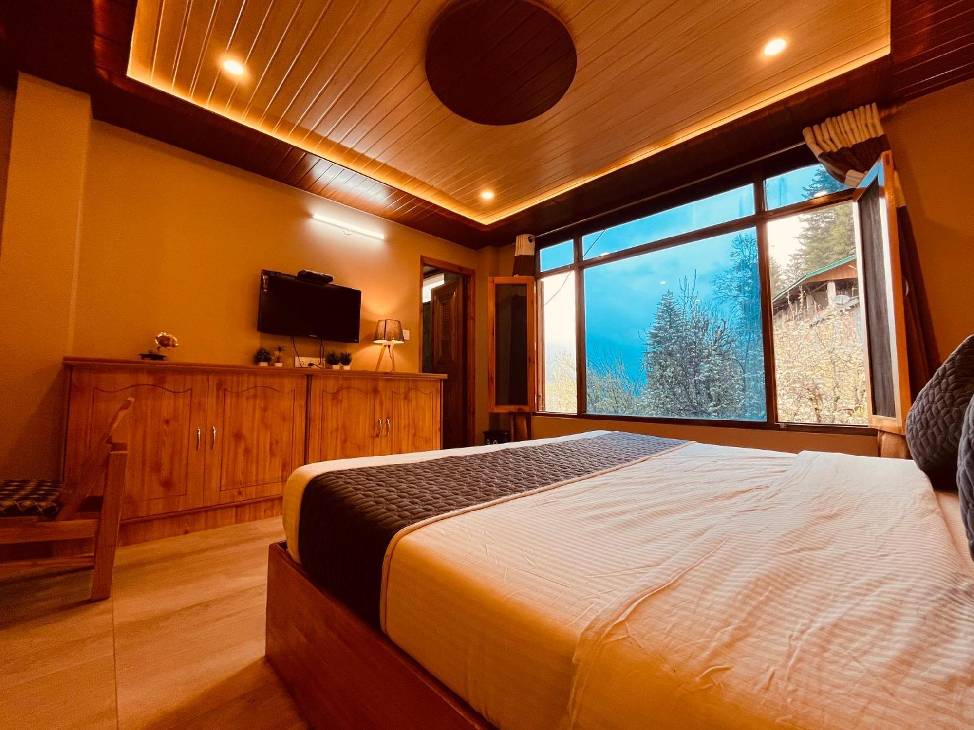 Hotel The Sana Luxury Stay,