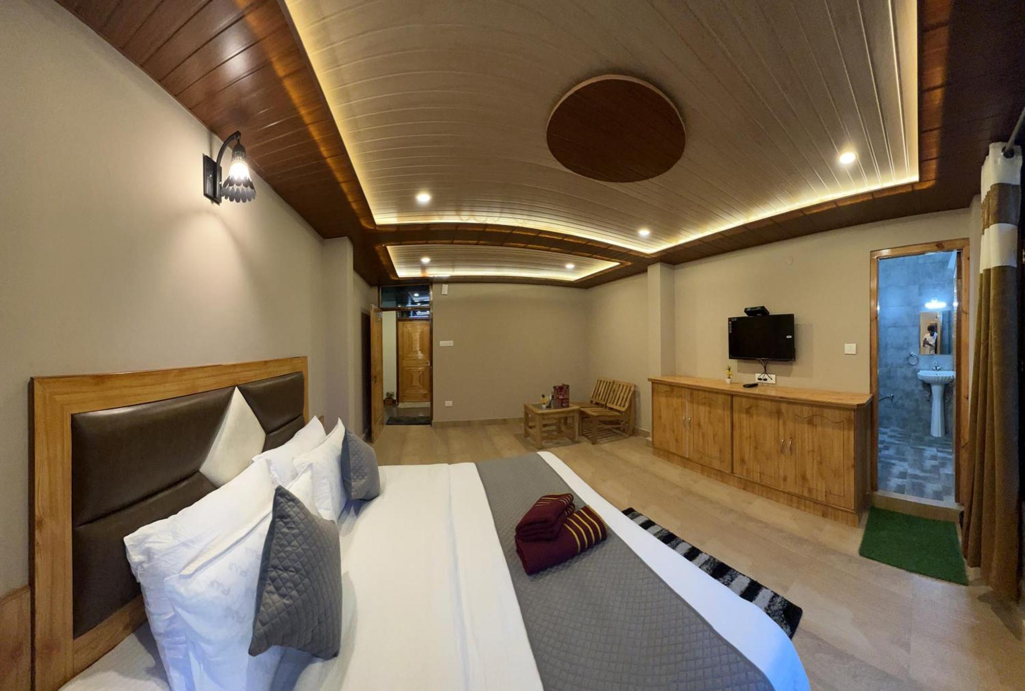 The Sana Luxury Stay, Manali (Himachal Pradesh)