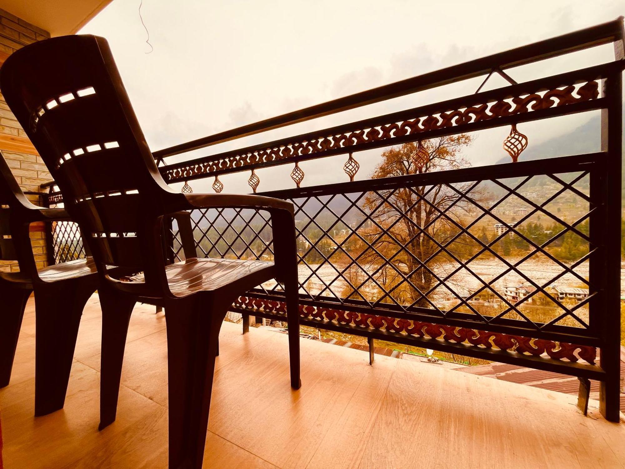 Hotel The Sana Luxury Stay, 3*